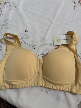 Daisy Beige Front-Closure Everyday Comfort Bra